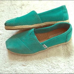 Toms teal flats